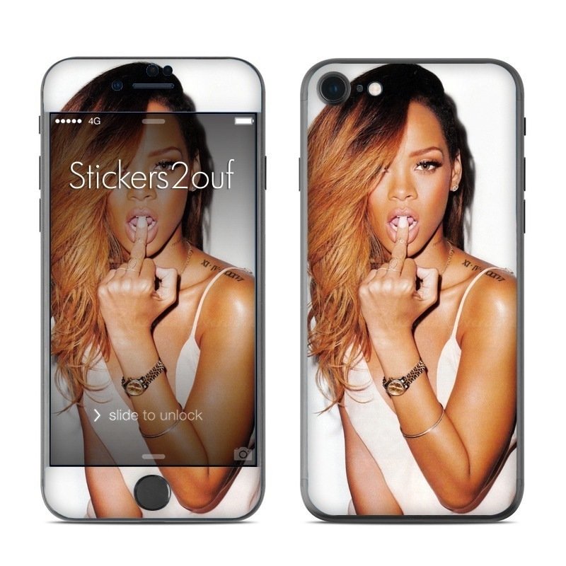 Rihanna iPhone 7